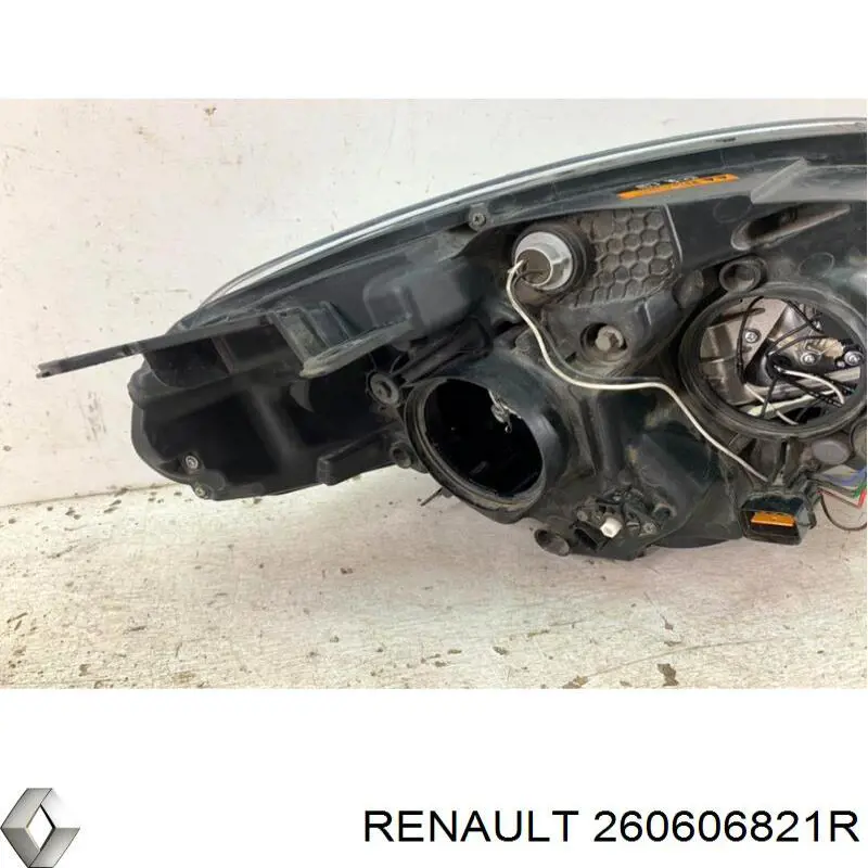 Купити 260606821R Renault (RVI) Фара ліва