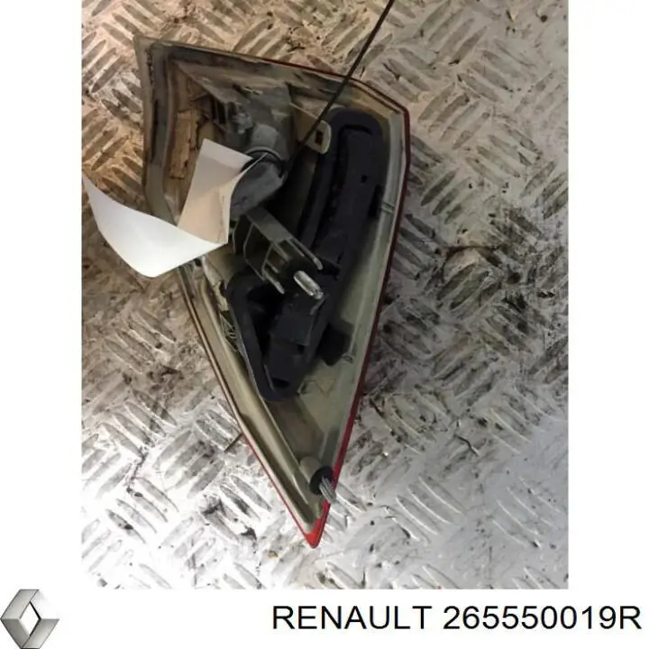 Задня ліва зовнішня фара Renault (RVI) 265550019R ціна, від 278.07 USD