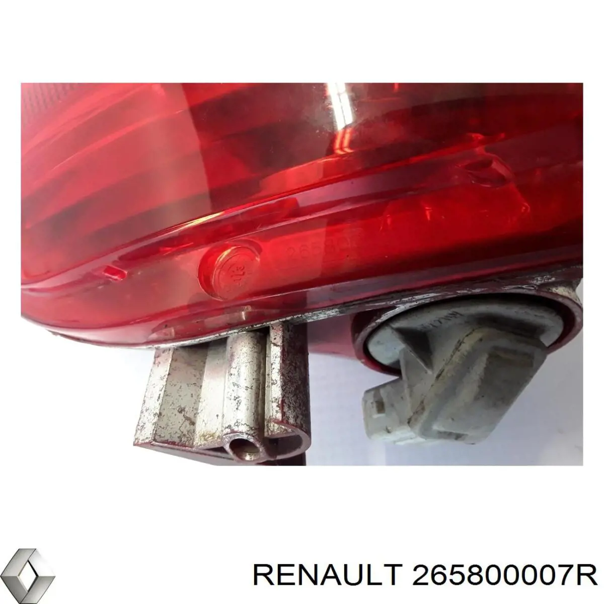 Фара протитуманна задня, права 265800007R Renault (RVI)