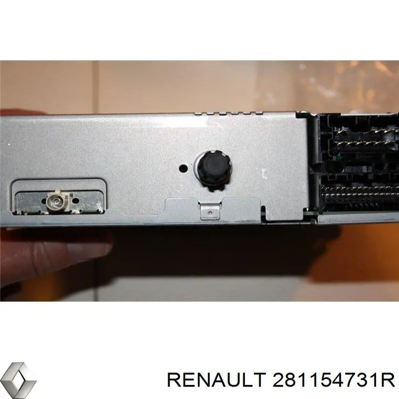 Купити 281154731R Renault (RVI) Магнітола
