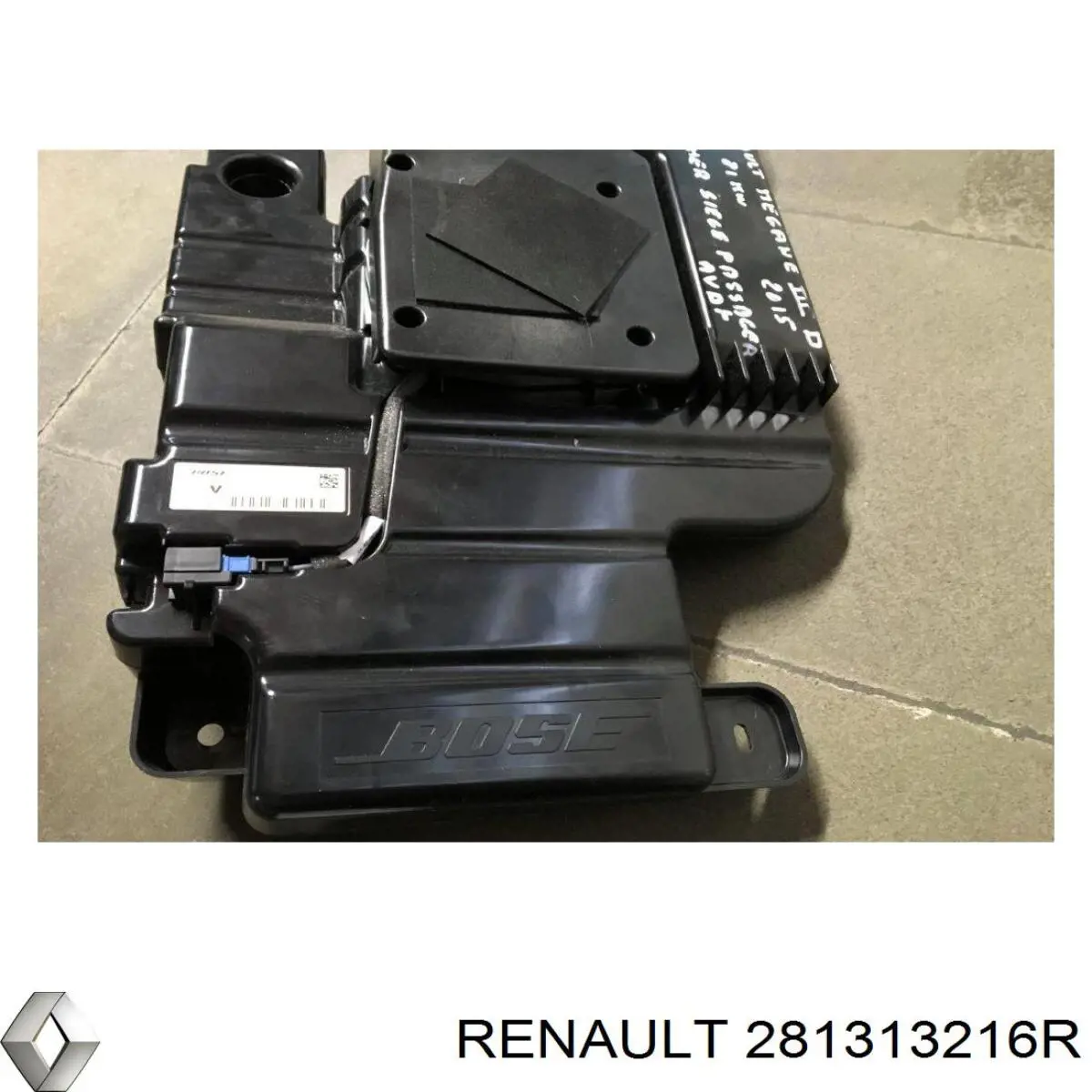 Сабвуфер Renault (RVI) 281313216R ціна, від 63.35 USD