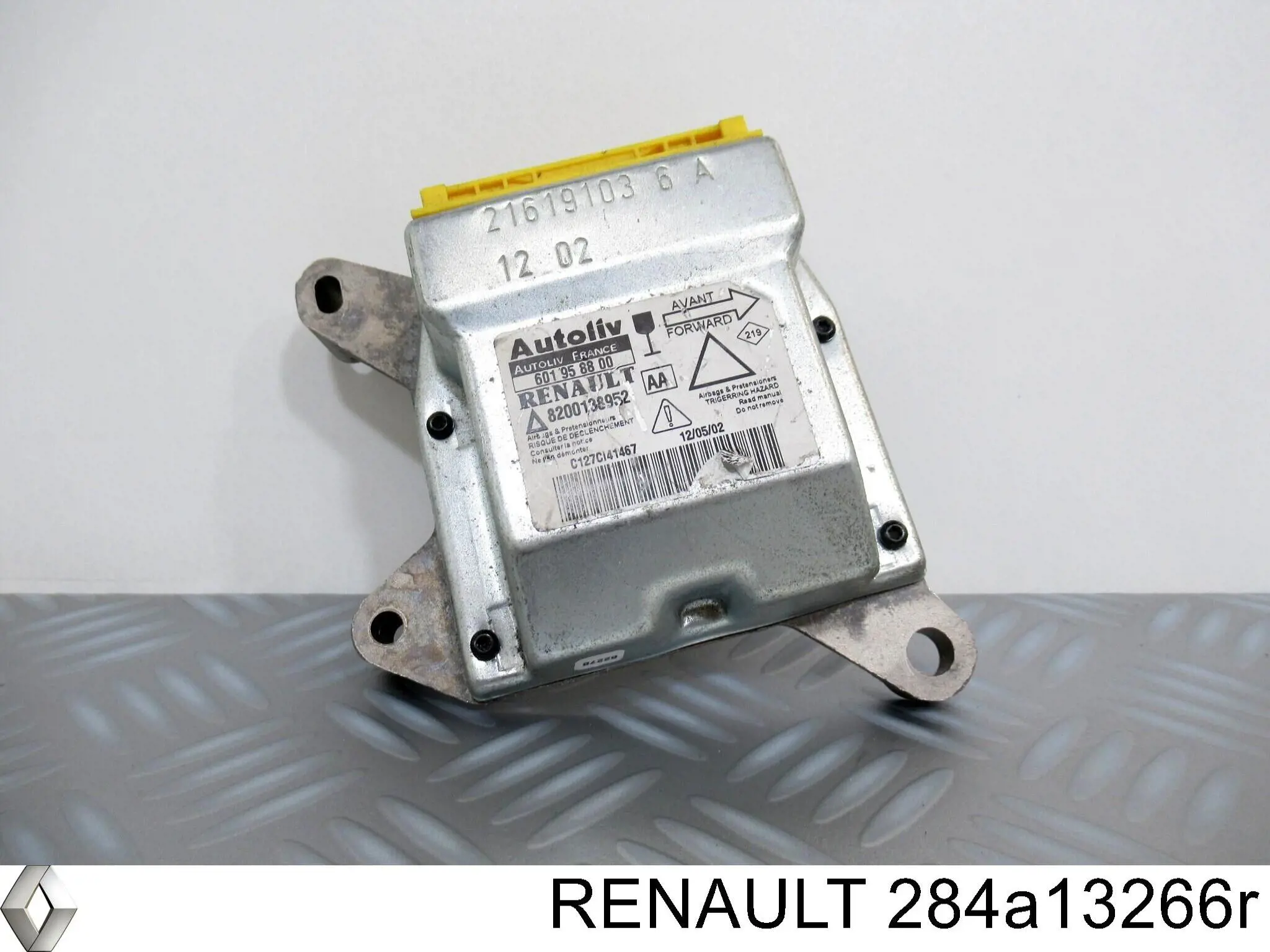 Купити 284A13266R Renault (RVI) 