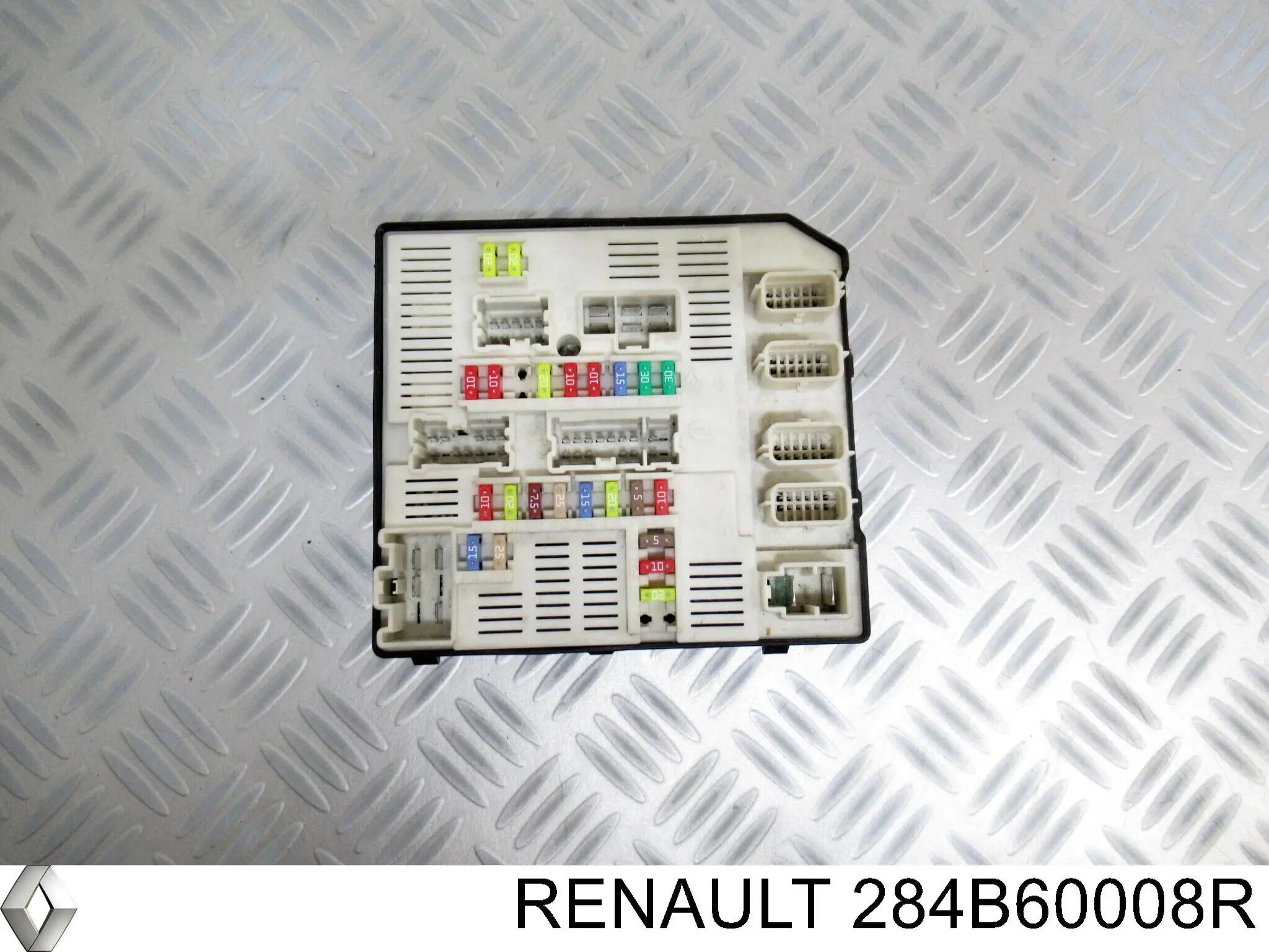 Купити Блок запобіжників Renault Megane III KZ0, KZ1