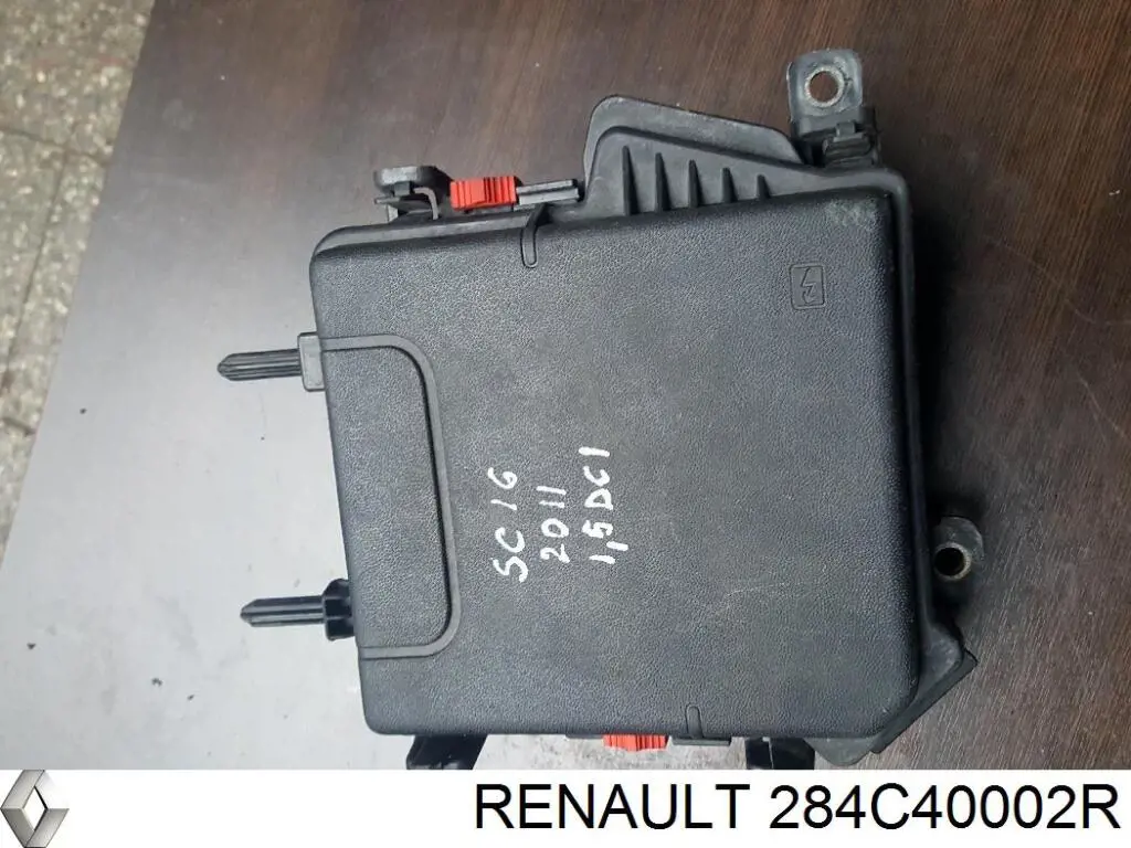  284C40002R Renault (RVI)