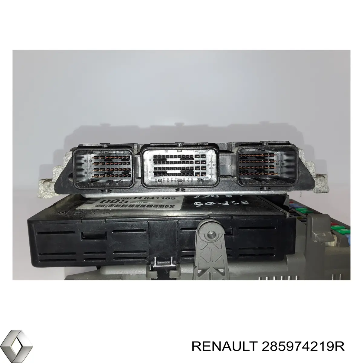 Брелок керування сигналізацією Renault (RVI) 285974219R ціна, від 62.01 USD