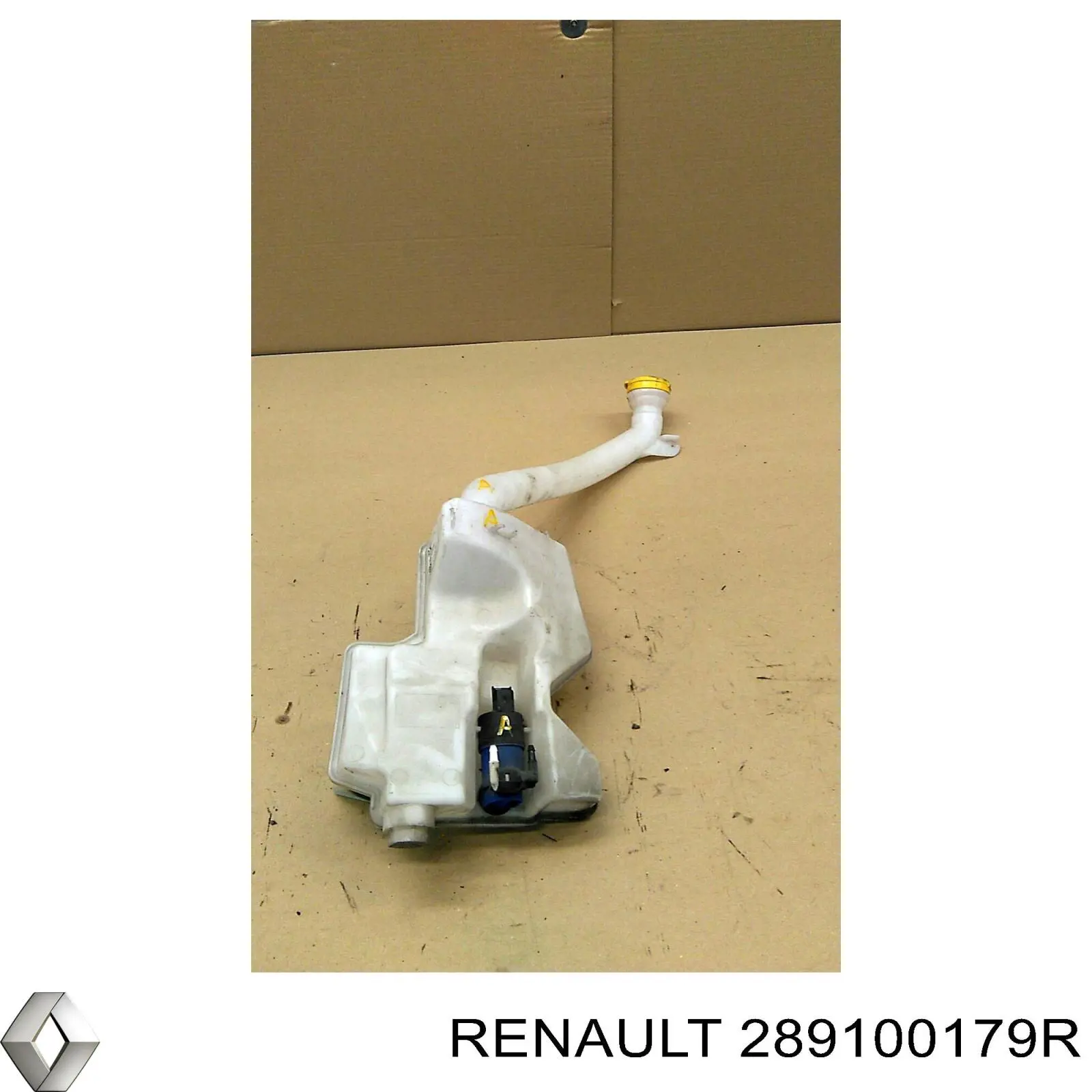 Бачок омивача скла 289100179R Renault (RVI)