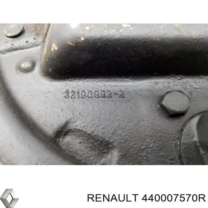 Диск опорний, заднього гальм. барабана, правий 440007570R Renault (RVI)