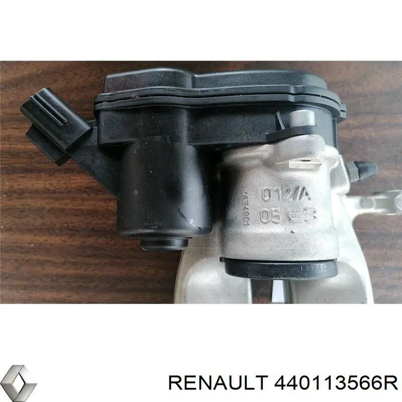 Супорт гальмівний задній лівий 440113566R Renault (RVI)