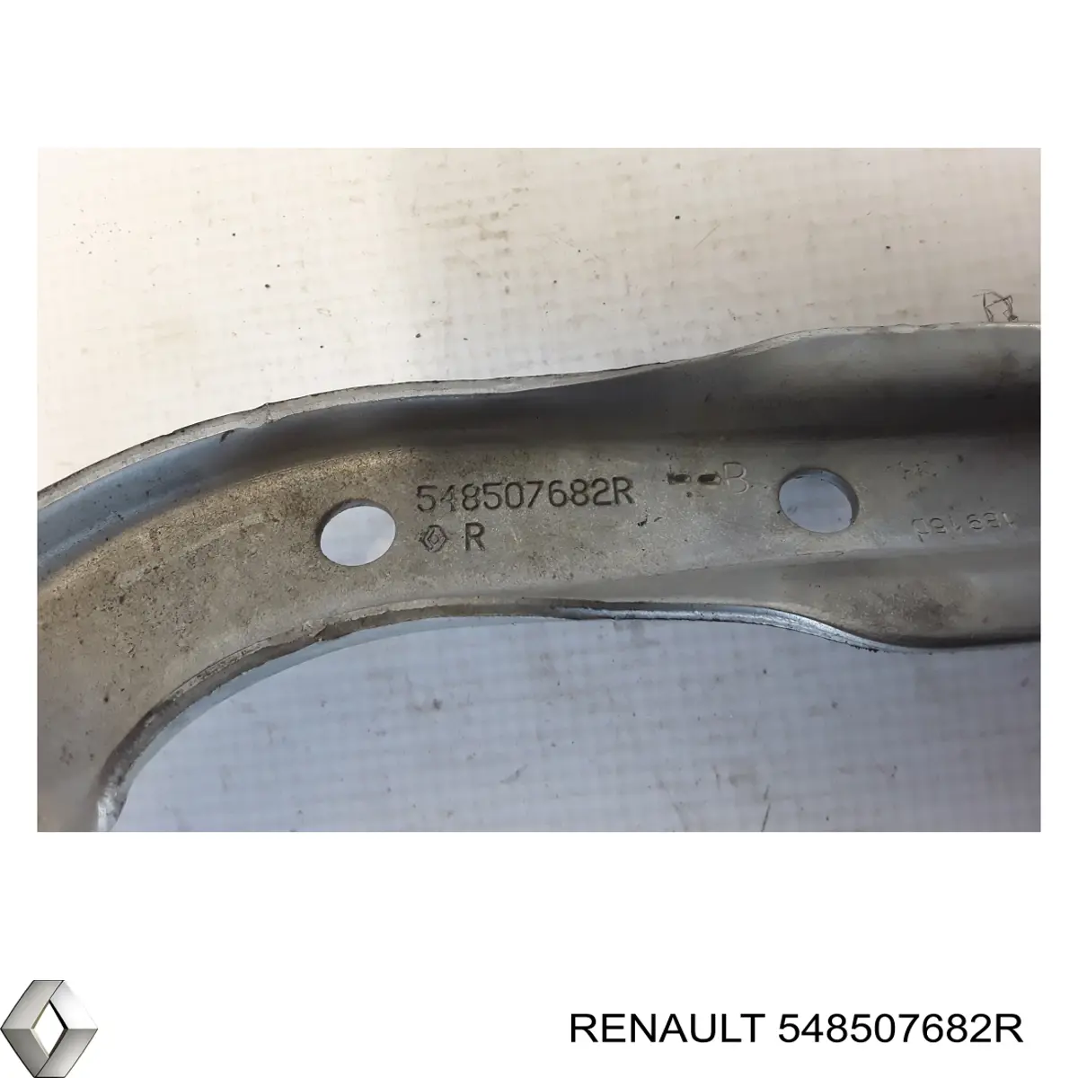 Кронштейн передньої балки Renault (RVI) 548507682R