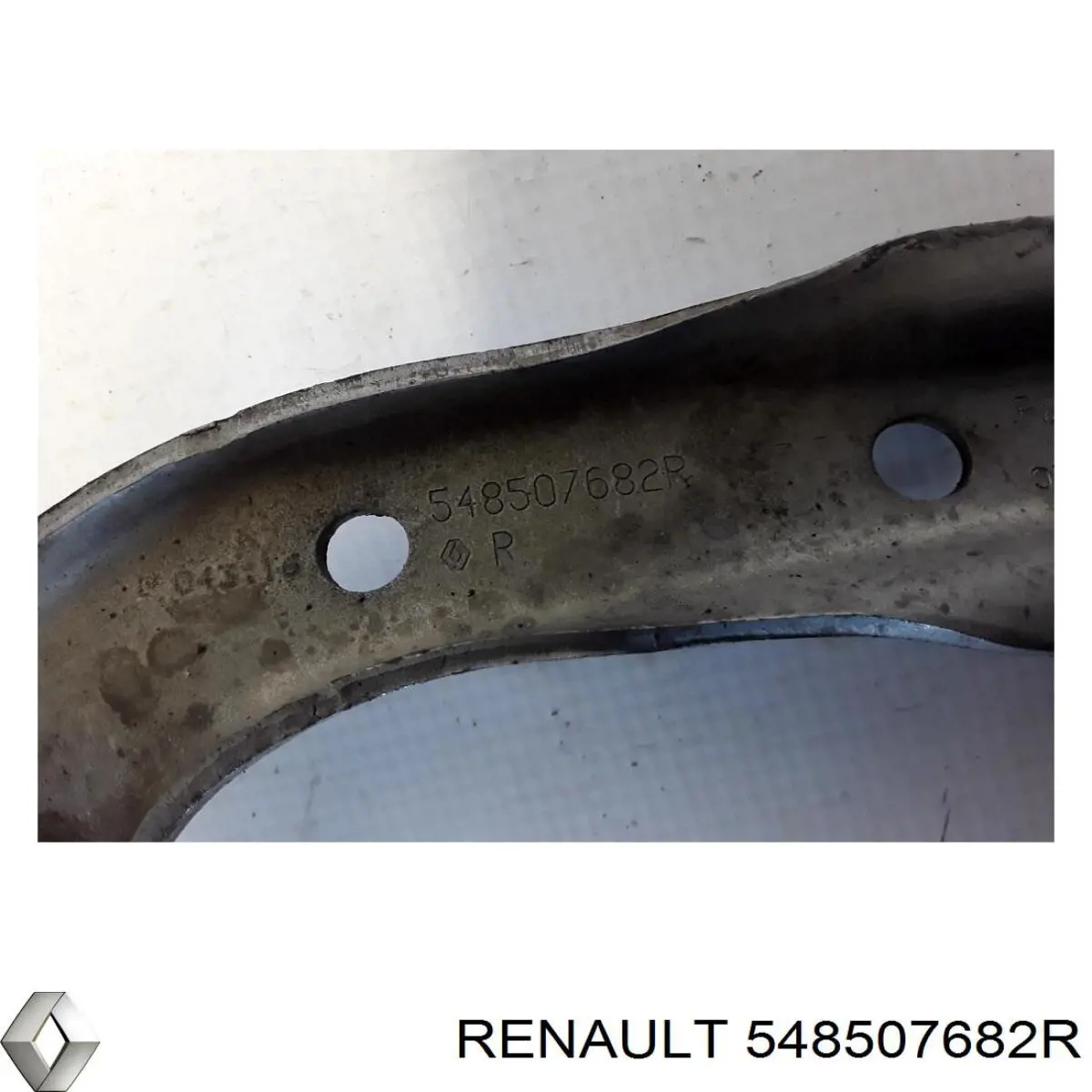 Кронштейн передньої балки Renault (RVI) 548507682R ціна, від 7.75 USD