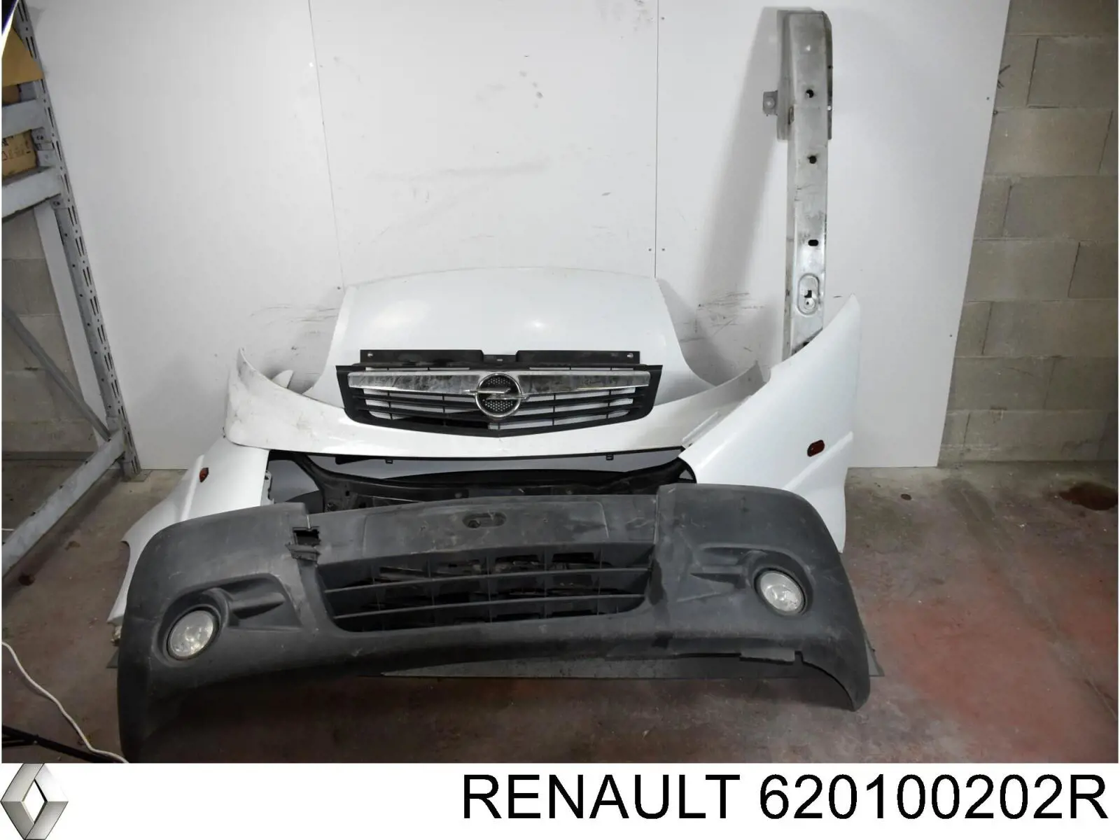 620100202R Renault (RVI) Бампер передній в зборі