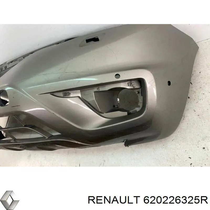 Передній бампер 620226325R Renault (RVI)