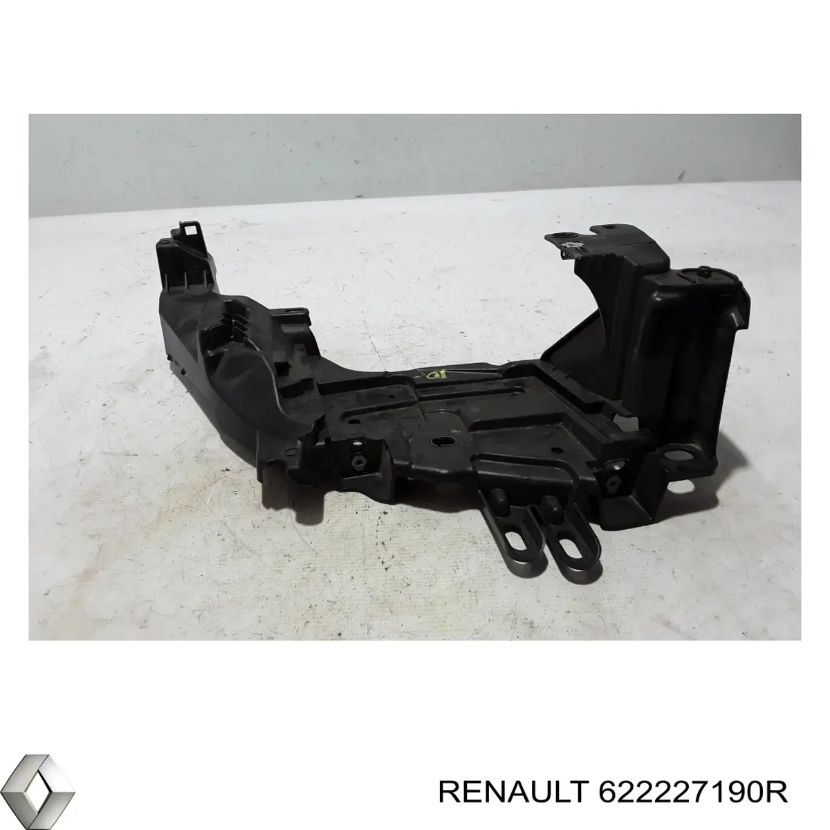 Праве кріплення переднього бампера Renault (RVI) 622227190R ціна, від 69.07 USD