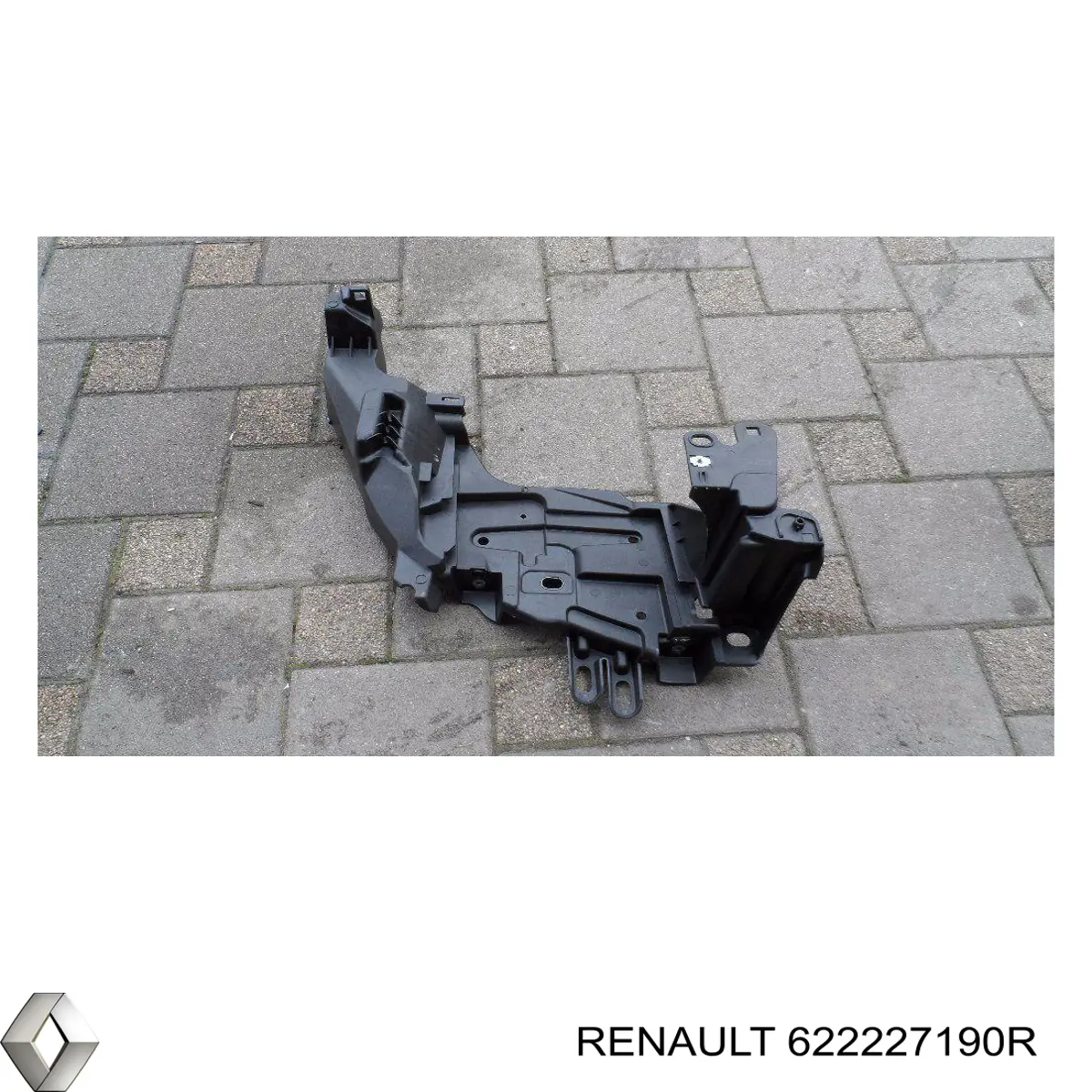 622227190R Renault (RVI) кронштейн бампера переднього, правий
