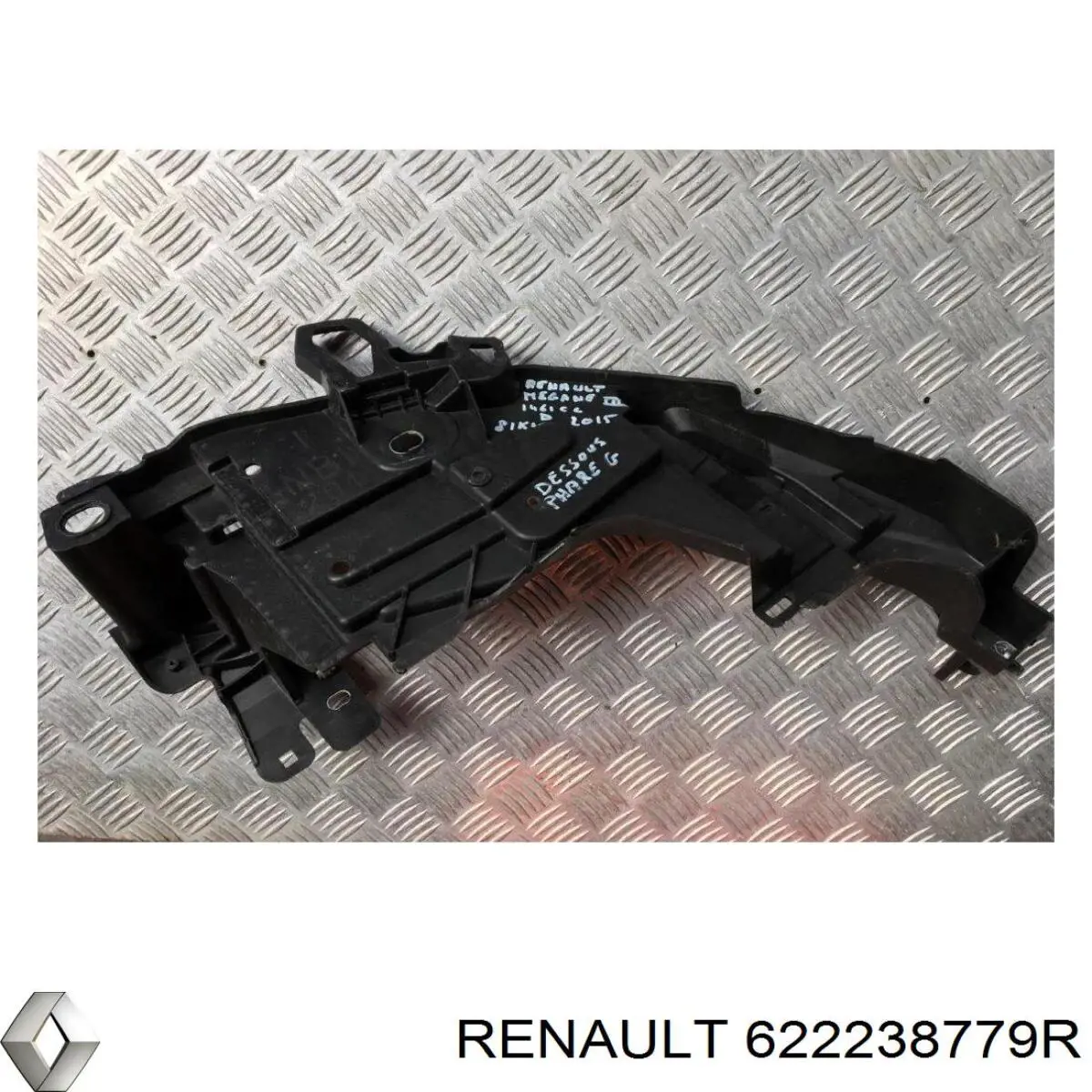Кронштейн-адаптер кріплення фари передньої, лівої Renault (RVI) 622238779R ціна, від 54.20 USD