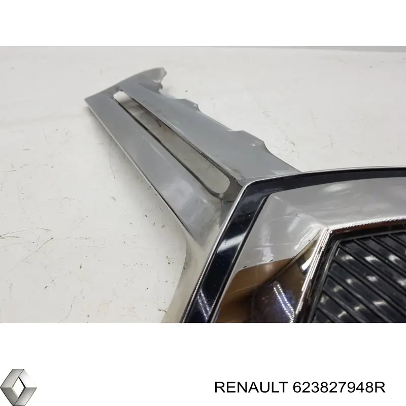 Накладка (рамка) решітки радіатора FPS FP5627997 ціна, від 54.07 USD