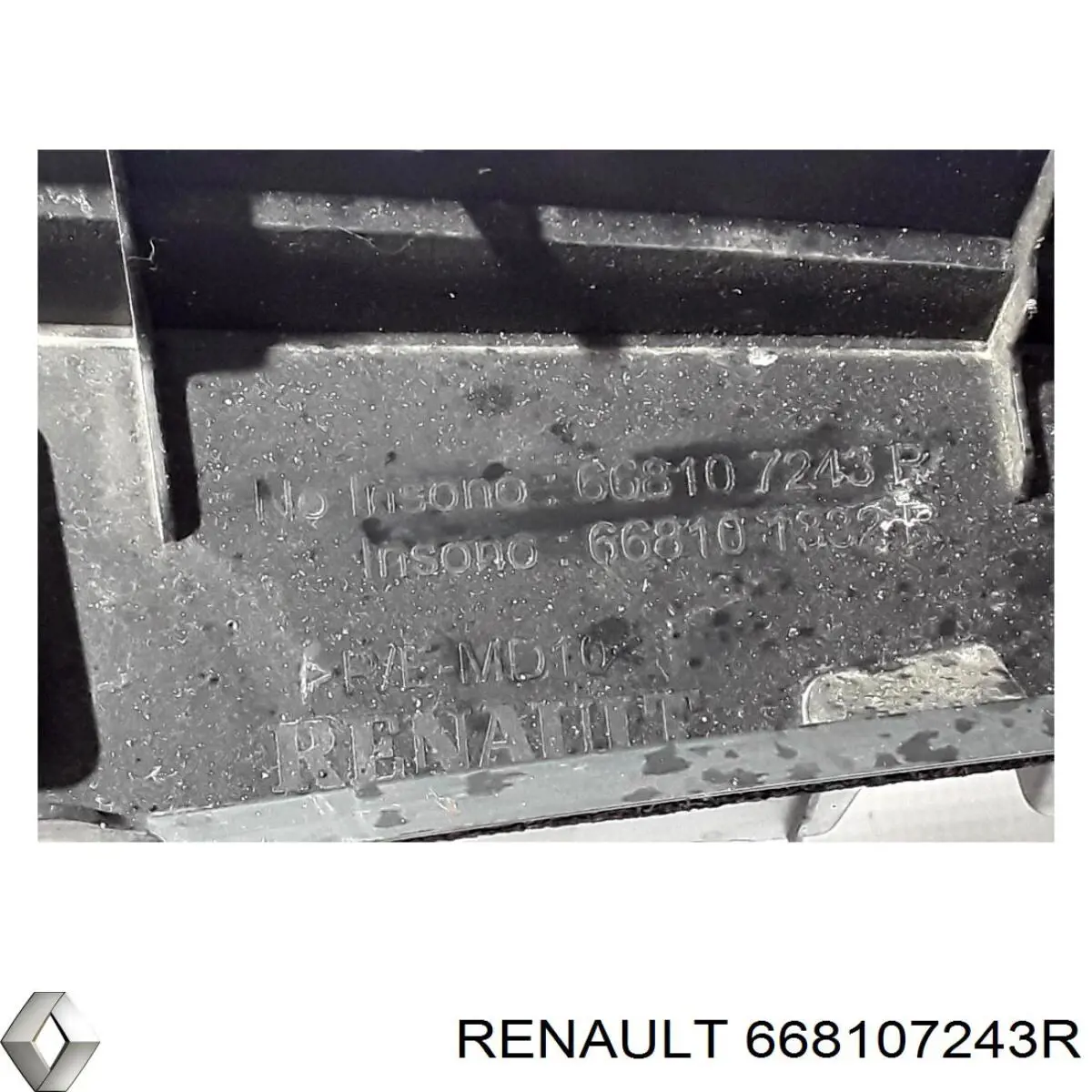 Водостік лобового скла, жабо 668107243R Renault (RVI)