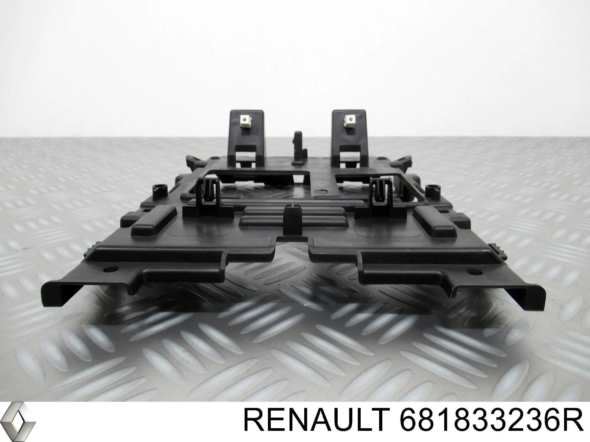  Renault (RVI) 681833236R ціна, від 402.25 USD