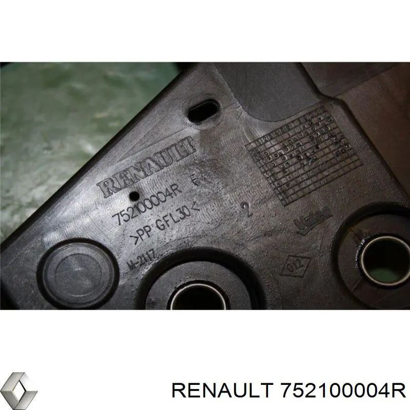 Купити 752100004R Renault (RVI) Установча панель передня