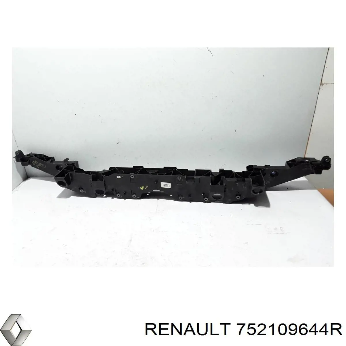 Панель передня Renault (RVI) 752109644R ціна, від 258.65 USD