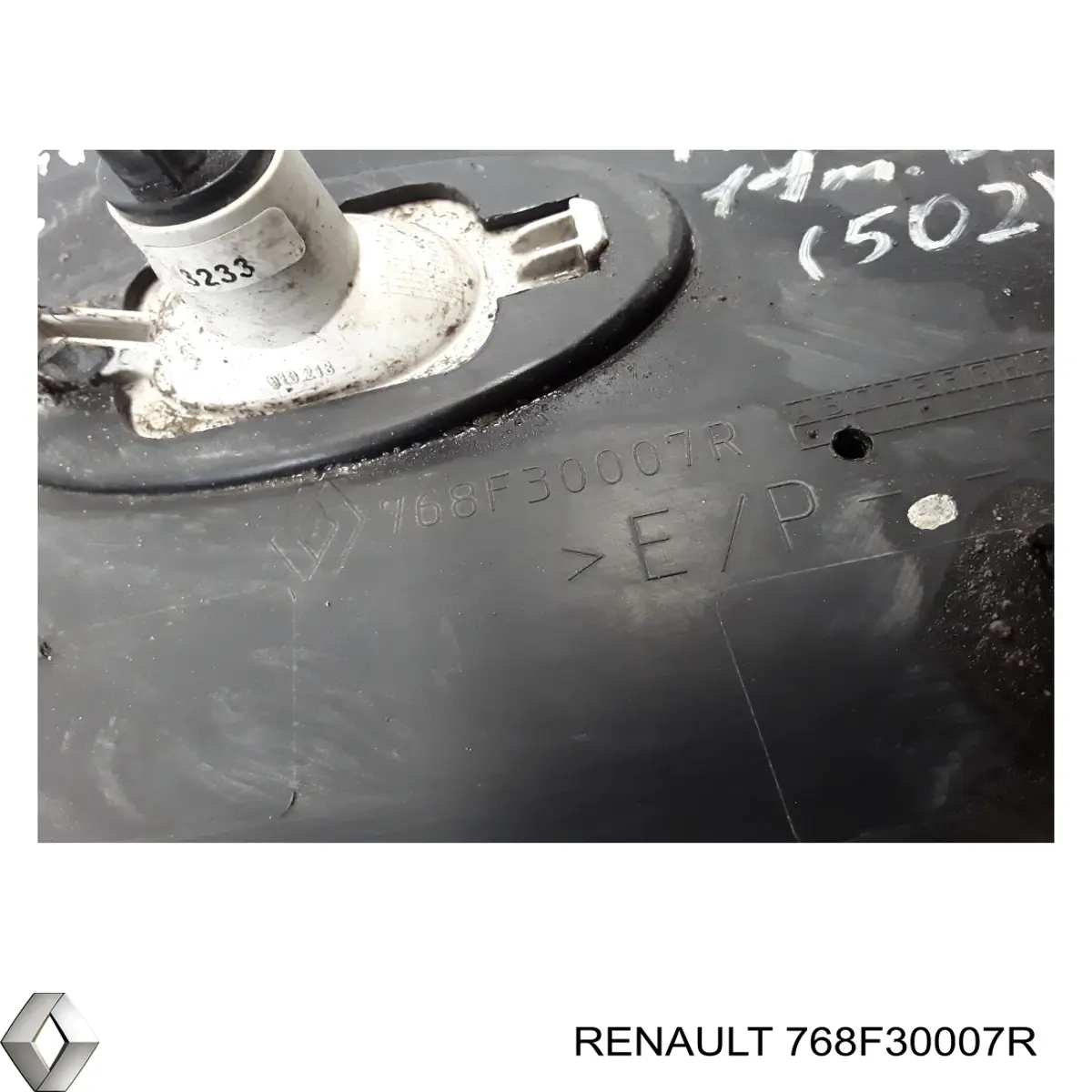 768F30007R Renault (RVI) молдинг заднього правого крила