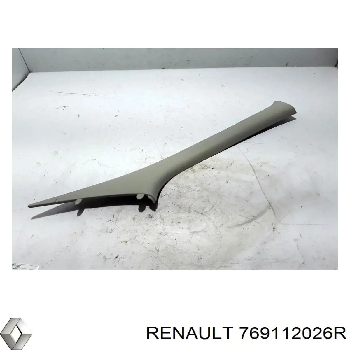 Купити 769112026R Renault (RVI) Обшивка стійки кузова внутрішня, передня права