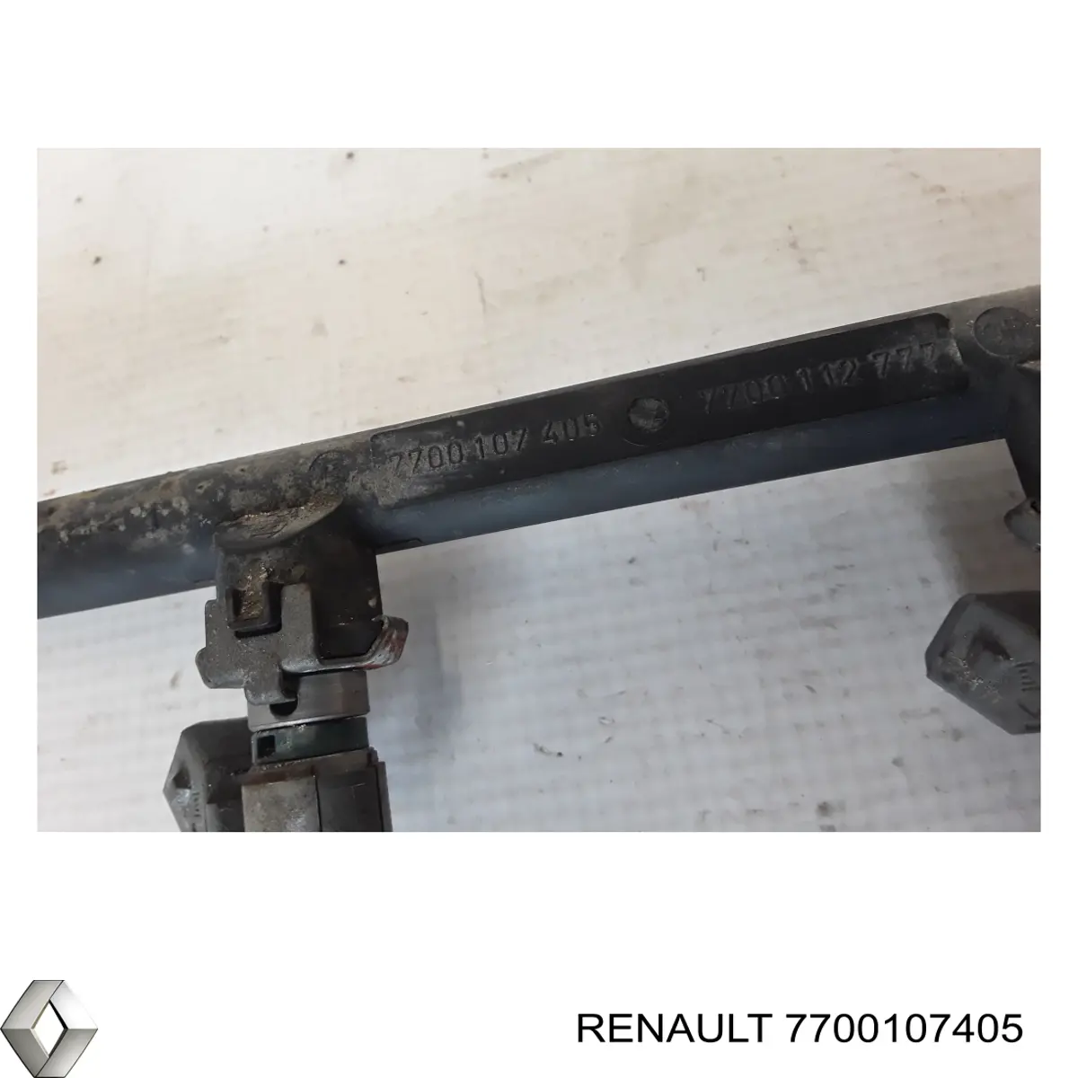 Купити 7700107405 Renault (RVI) Розподільник палива