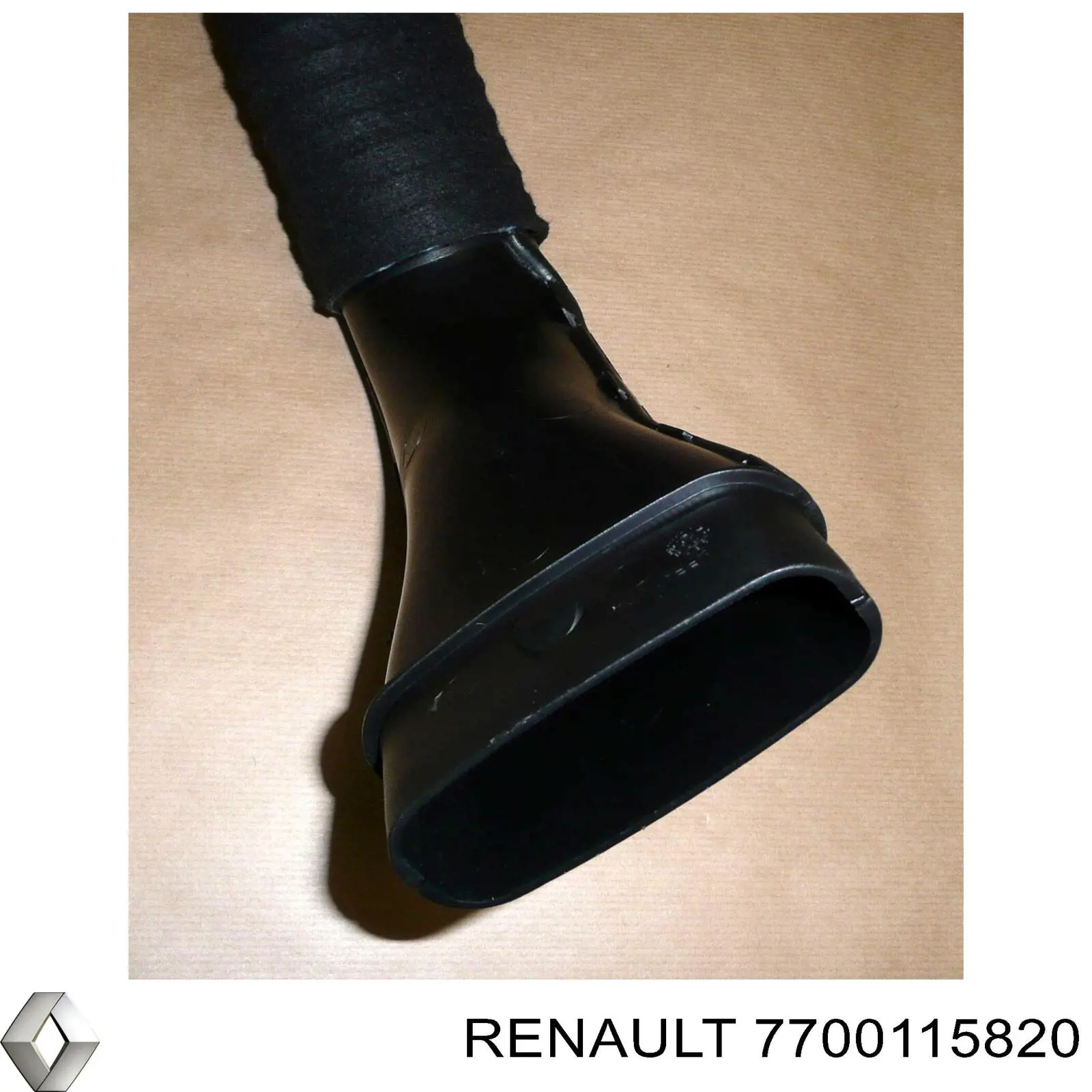 Купити 7700115820 Renault (RVI) Патрубок повітряний, вхід повітряного фільтра