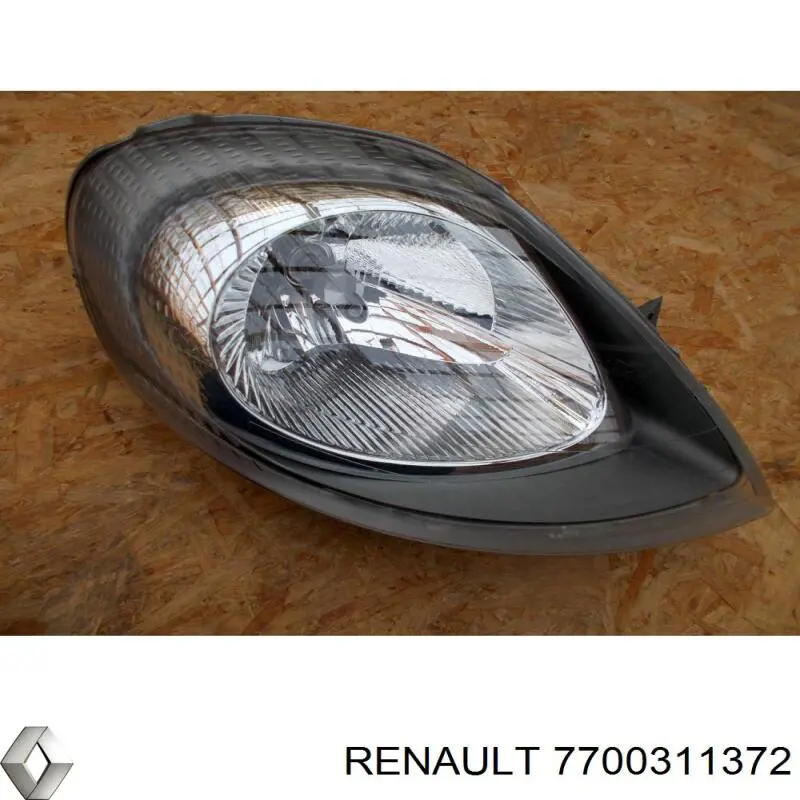 7700311372 Renault (RVI) фара права