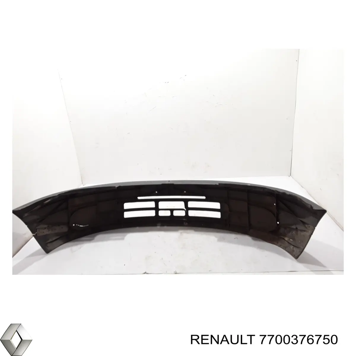 Передній бампер 7700376750 Renault (RVI)
