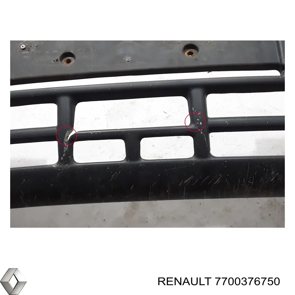 Купити 7700376750 Renault (RVI) Буфер (бампер) передній