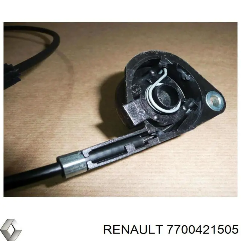 Купити 7700421505 Renault (RVI) Трос капота