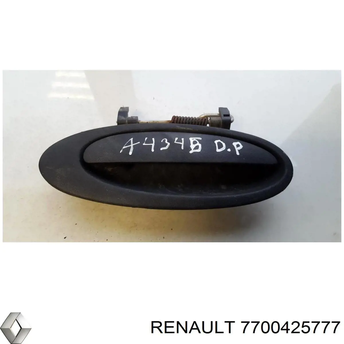 Ручка передньої двері зовнішня права Renault (RVI) 7700425777 ціна, від 8.43 USD