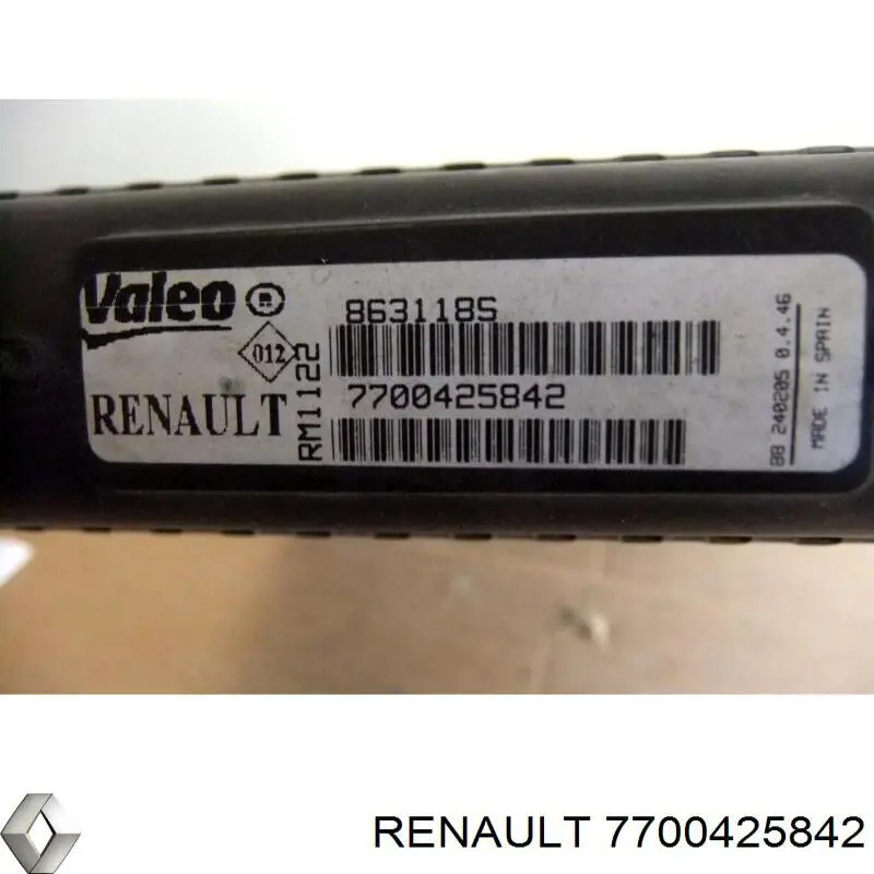 7700425842 Renault (RVI) радіатор охолодження двигуна