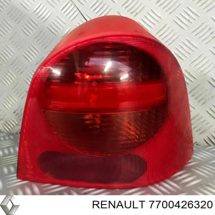 Ліхтар задній правий, зовнішній 7700426320 Renault (RVI)