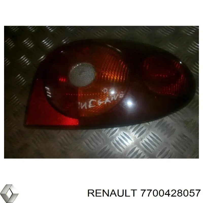 Ліхтар задній правий, зовнішній Renault (RVI) 7700428057 ціна, від 24.52 USD
