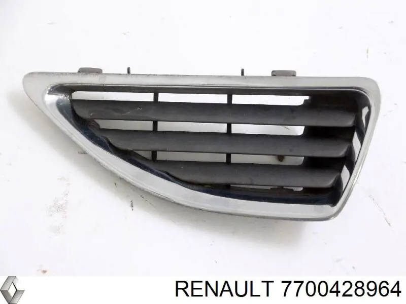 Решітка радіатора права Renault (RVI) 7700428964 ціна, від 9.18 USD