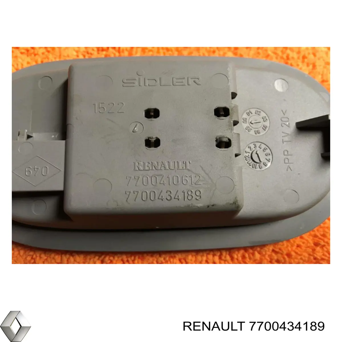 Купити 7700434189 Renault (RVI) Плафон освітлення кабіни
