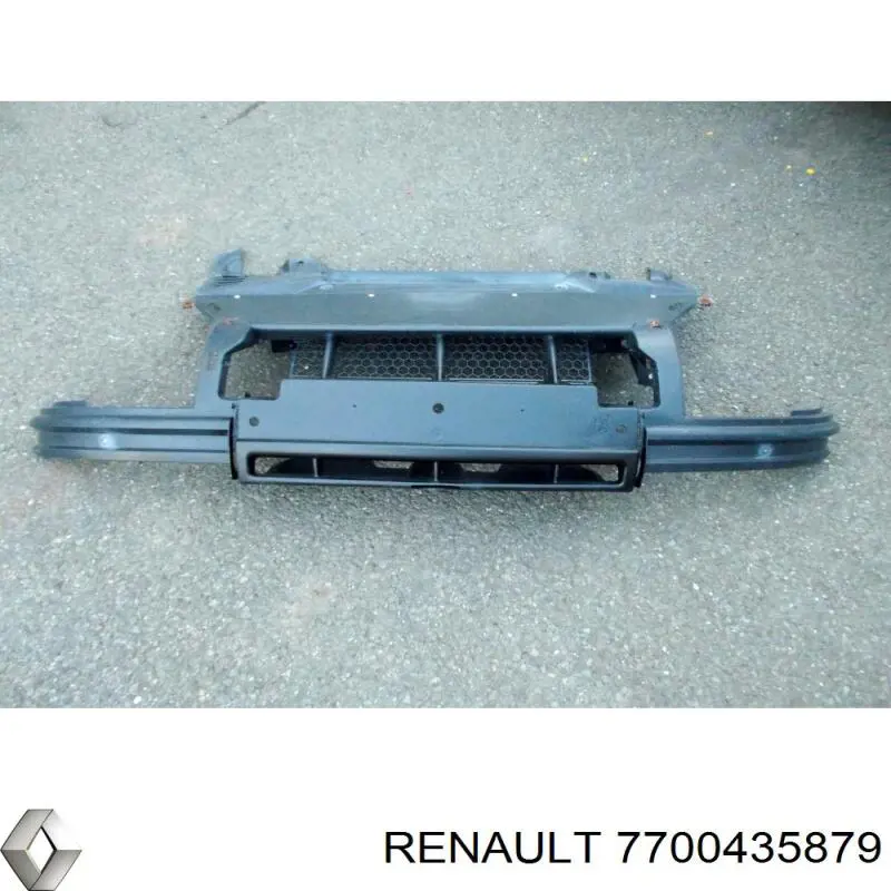  Передній бампер Renault Scenic 1
