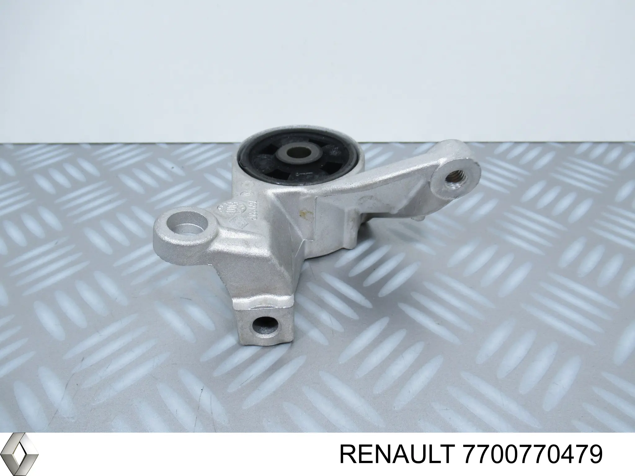 Подушка (опора) двигуна, ліва нижня Renault (RVI) 7700770479 ціна, від 17.25 USD