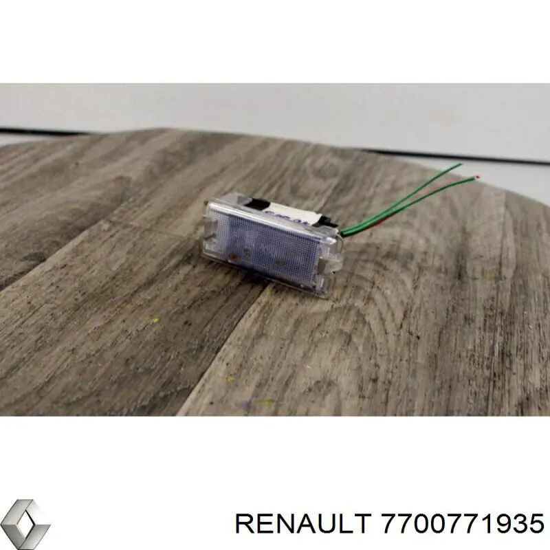 Плафон підсвітки багажного відсіку 7700771935 Renault (RVI)