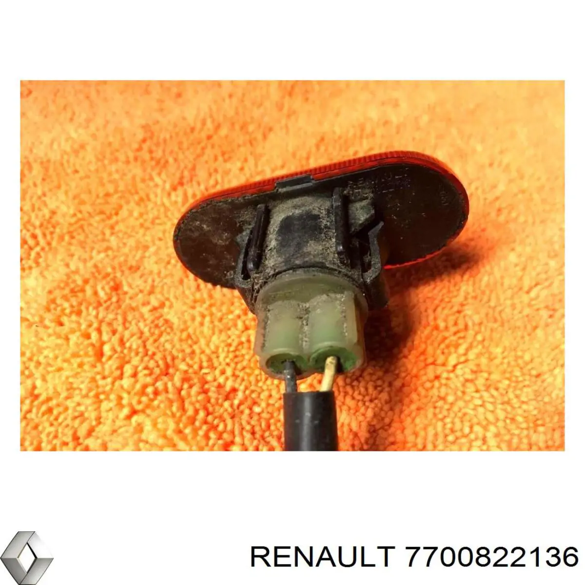Купити 7700822136 Renault (RVI) Повторювач повороту на крилі