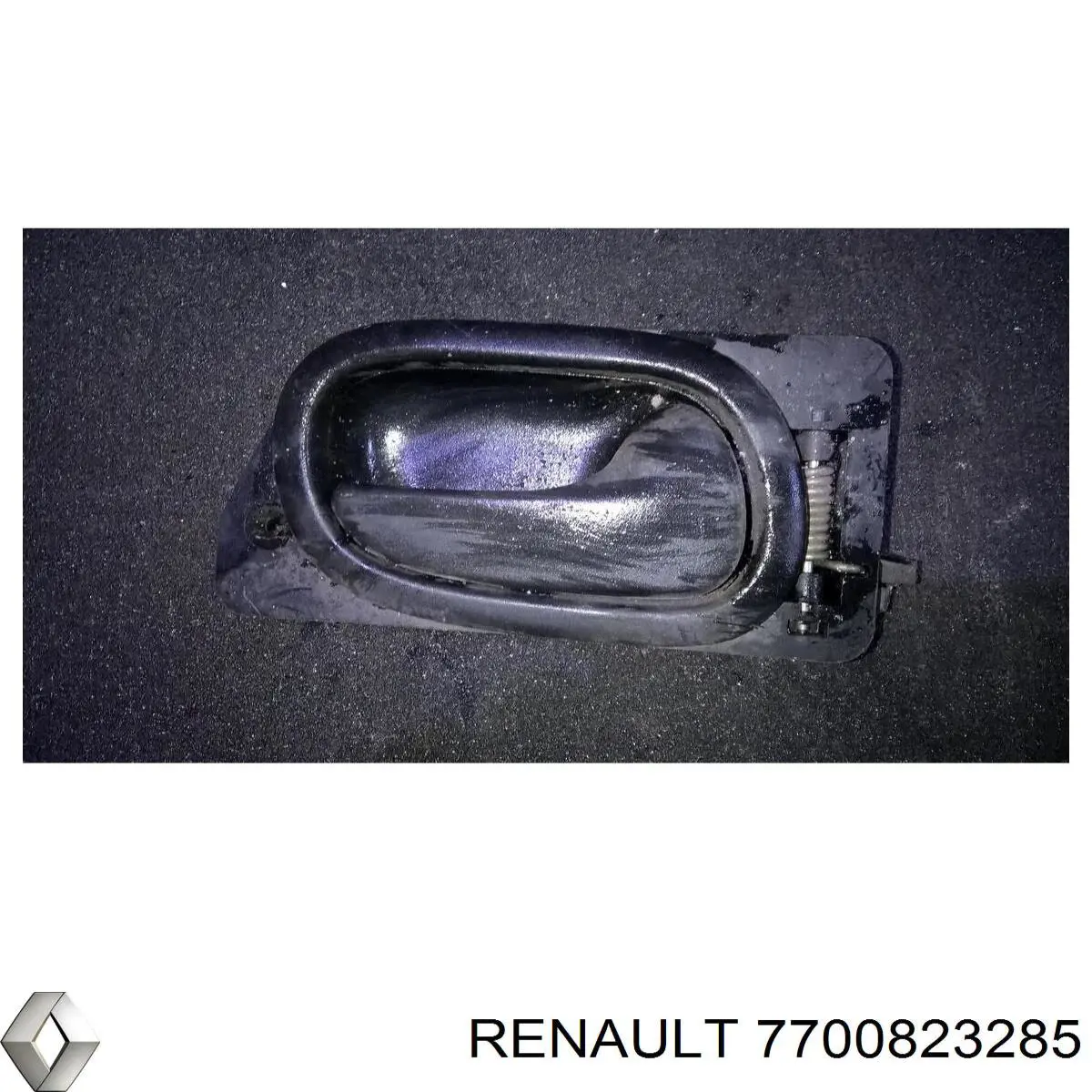 Ручка передньої двері внутрішня права Renault (RVI) 7700823285 ціна, від 4.26 USD