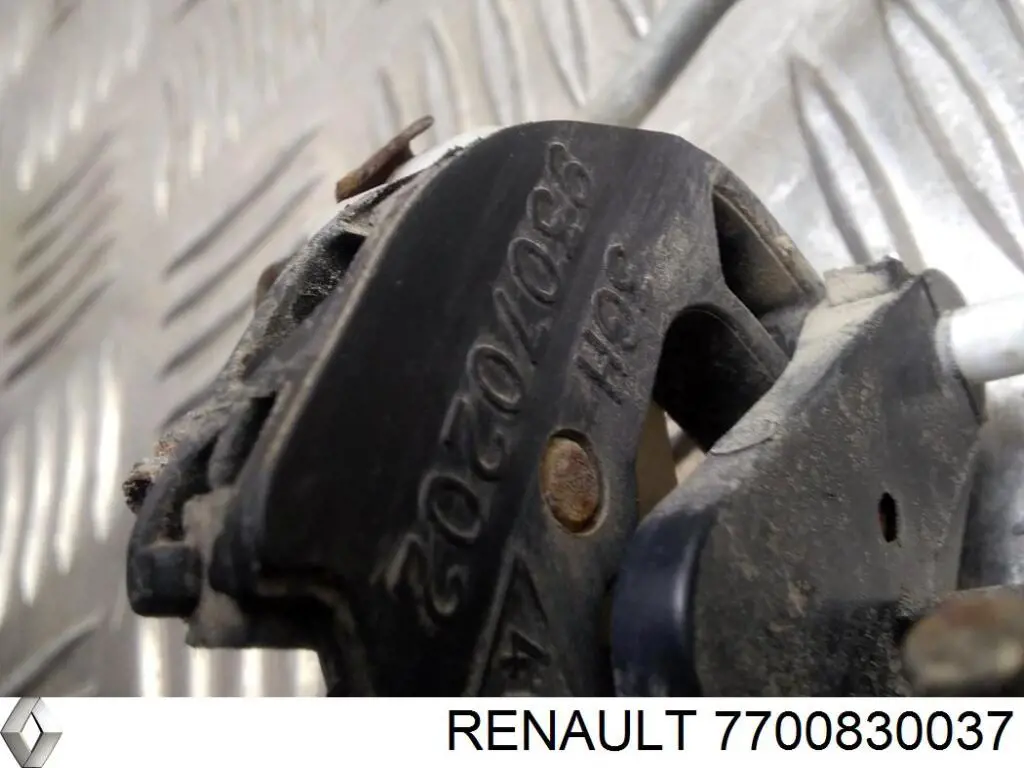 Ручка двері лівою зовнішня перед/зад 350105016500 Magneti Marelli
