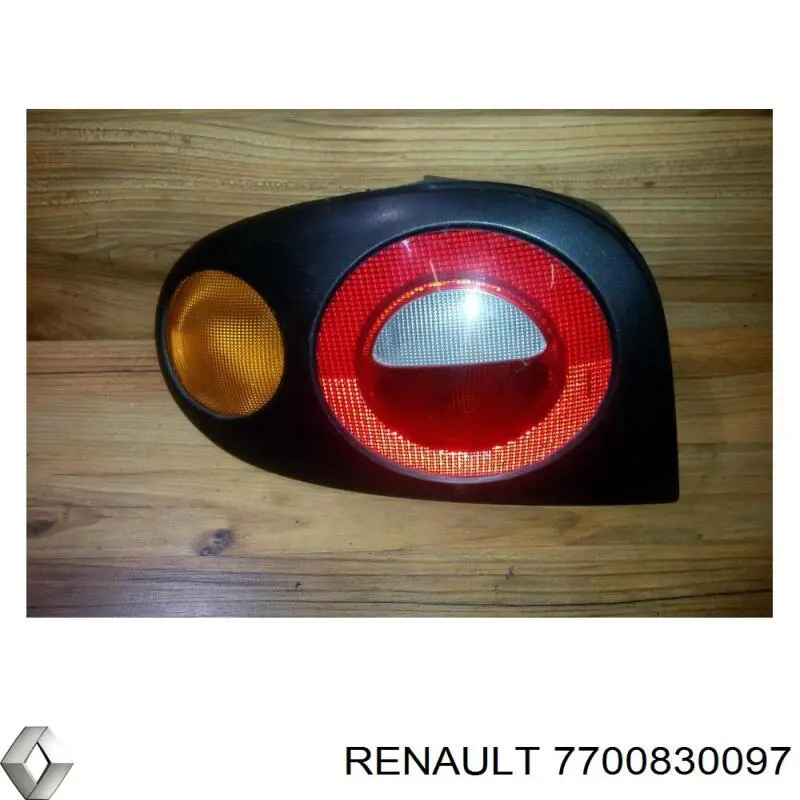 Задня ліва зовнішня фара Renault (RVI) 7700830097 ціна, від 18.60 USD