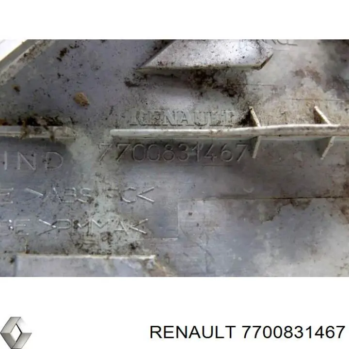 Вказівник повороту правий 7701040713 Renault (RVI)