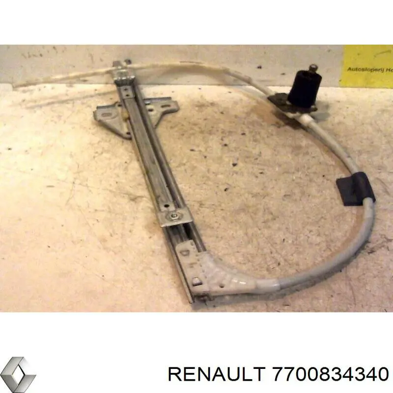 7700834340 Renault (RVI) Склопідйомник задніх правих дверей