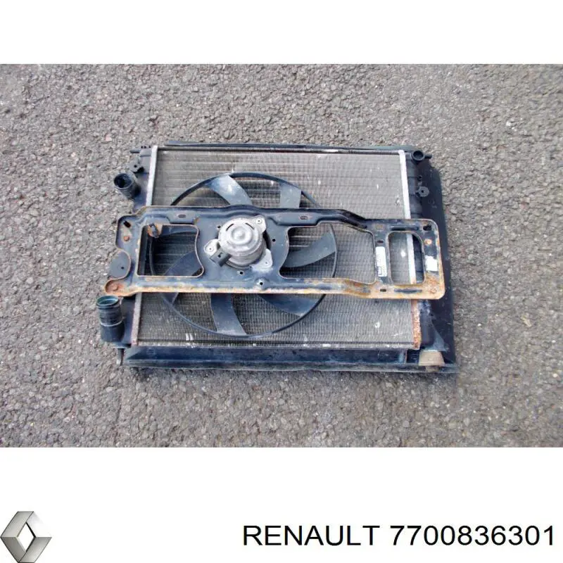 7700836301 Renault (RVI) Радіатор охолодження двигуна