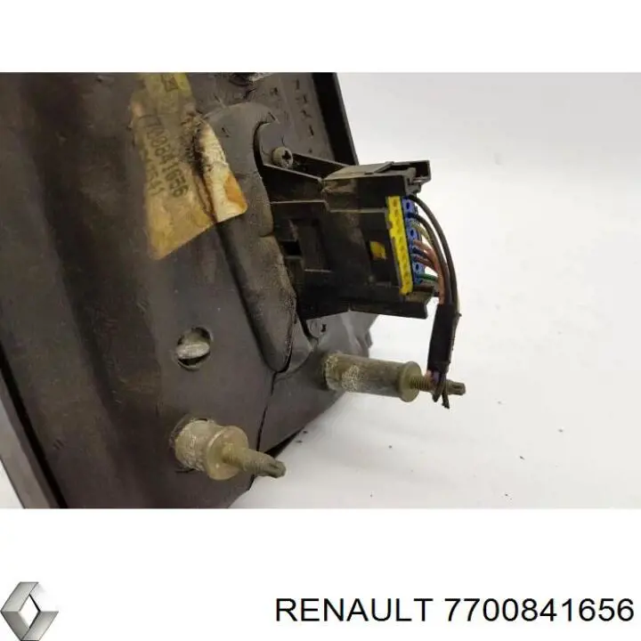 Купити 7700841656 Renault (RVI) Дзеркало праве