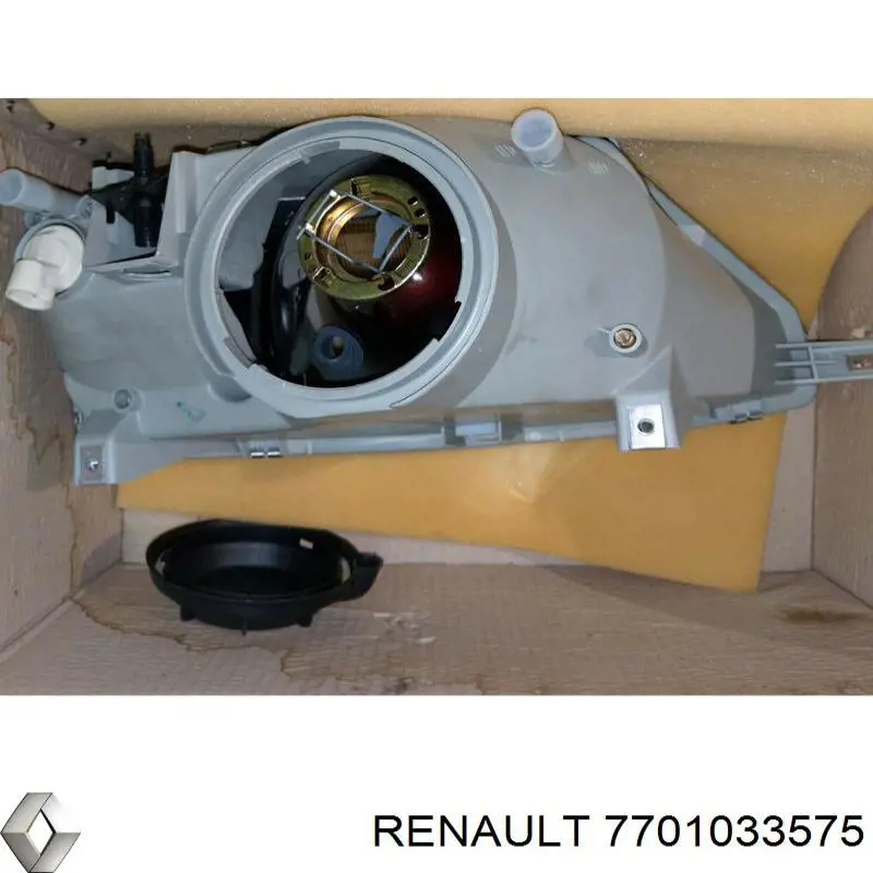 7701033575 Renault (RVI) Фара дальнього світла в зборі